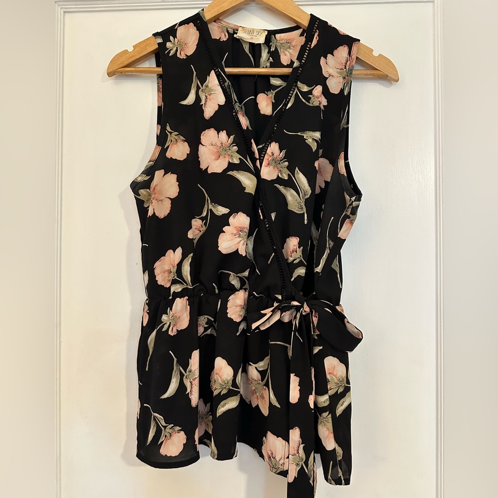 Floral Peplum Top Size M
